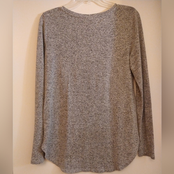 OLD NAVY Women's Heather Gray  Long Sleeve "Stand For Love" Knit Shirt Med EUC - Picture 2 of 5